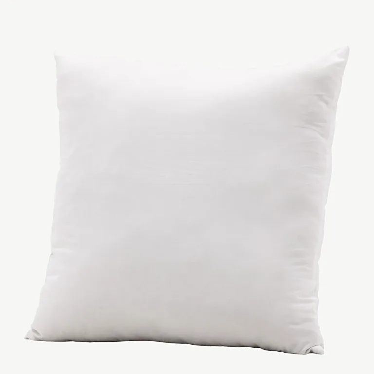 Wilma mikrokiust valge sisepadi 45 × 45 cm - 16036-100