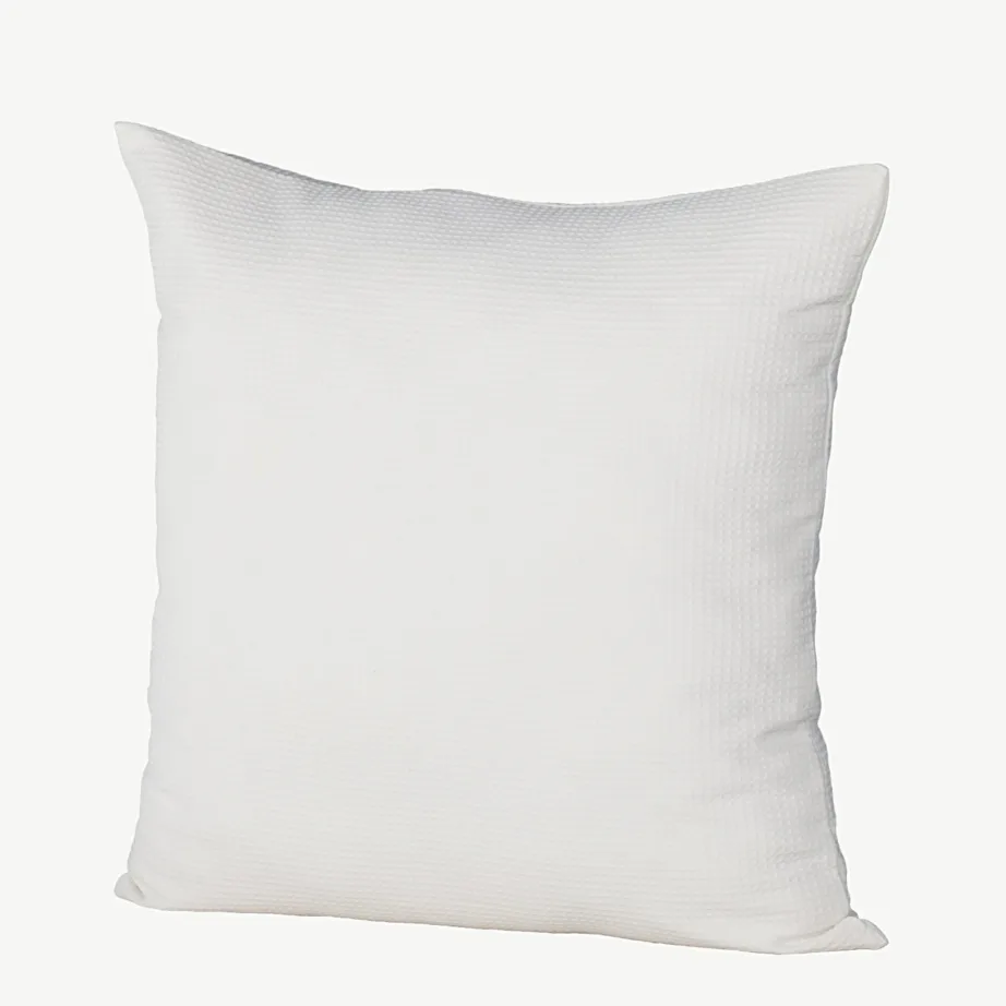Valgest vaflikangast polüesterpadjakate Celine, 50 × 50 cm, 16055-501