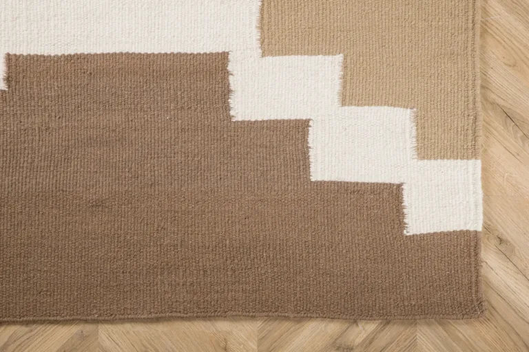 Mitmevärviline geomeetriline villavaip Aston 350x250 cm - 16060-104