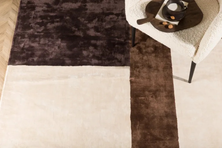 Suur geomeetrilise mustriga viskoosvaip Arvid, elevandiluu-pruun, 350 × 252 cm - 16084-104
