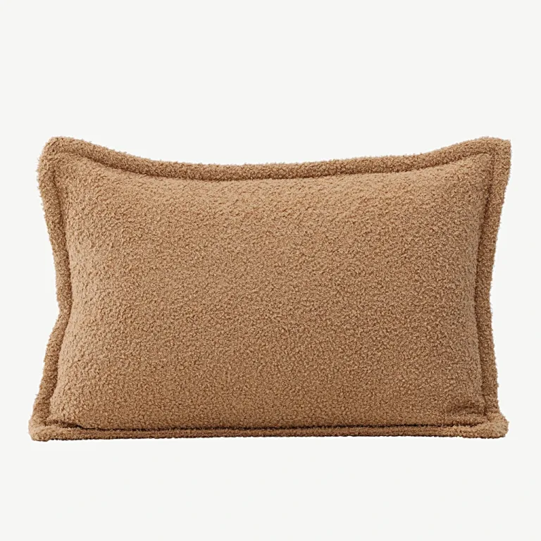 Beež teddy padjakate Tuva (polüester, 40 × 60 cm) - 16098-502