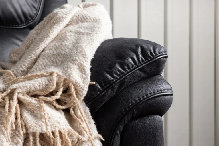 Saranda reguleeritav mustast mikrokiust 3-kohaline recliner-diivan - 16610-100