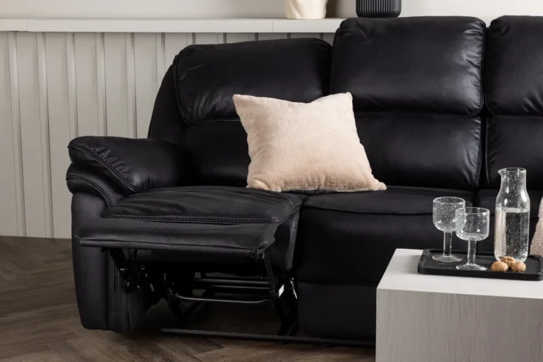 Saranda reguleeritav mustast mikrokiust 3-kohaline recliner-diivan - 16610-100