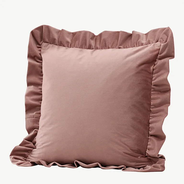 Roosade volangidega dekoratiivpadjakatte Hailey, 50 × 50 cm, polüester - 17003-511