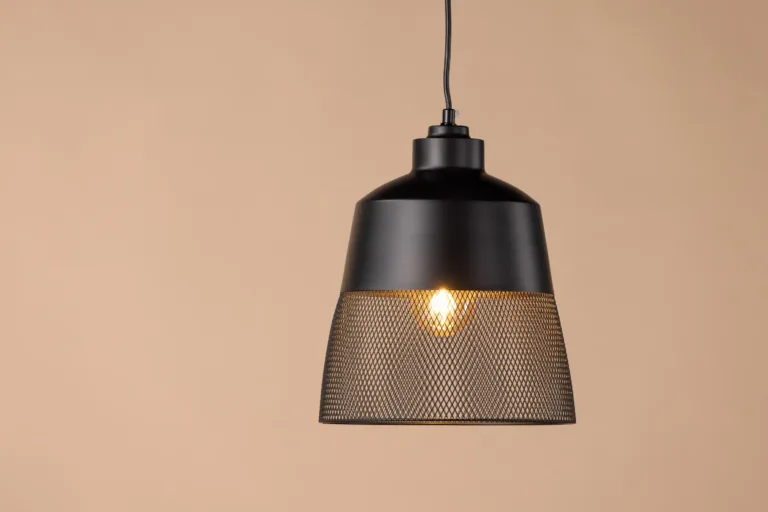 Mattmusta rauast ripplamp Toulon, metallvõrgust varjuga - 17004-001