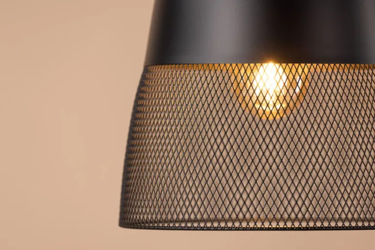 Mattmusta rauast ripplamp Toulon, metallvõrgust varjuga - 17004-001