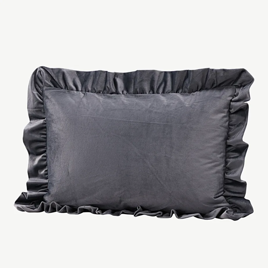 Sametist dekoratiivne padjapüür Hailey tuhmhalli värvi, volangidega, 40 × 60 cm, 17008-503 – 3