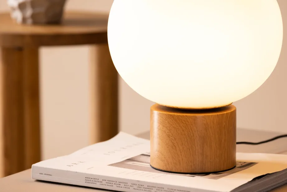 Cholet lauavalgusti valge klaasist kupliga ja puidutooni alusel, 17010-000 – 10