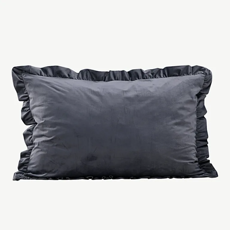 Hall sametist dekoratiivpadjakate Hailey, 100x70 cm, satsidega - 17014-503
