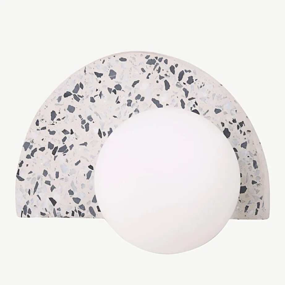 Poolkaarekujuline terrazzo seinavalgusti Abbeville valge klaaskupliga, 17024-006 – 2