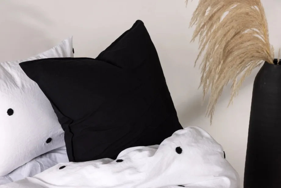 Ronja must puuvillane padjapüür 60 × 60 cm, 17029-508 – 5