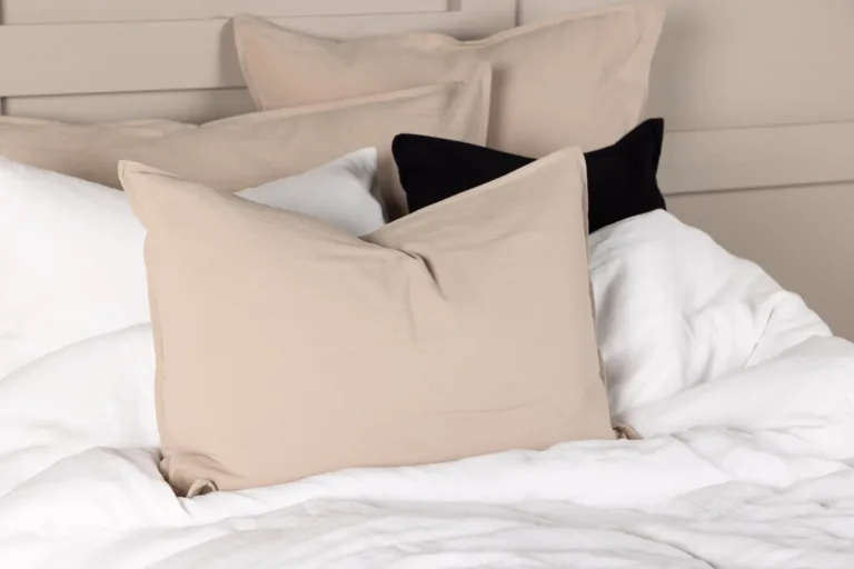 Beež puuvillane padjakate Ronja 40 × 60 cm (pestud puuvill) - 17038-502