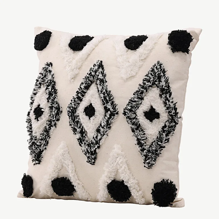 Dekoratiivpadjakate Melissa mustvalge tuftmustriga, 45 × 45 cm - 17046-500