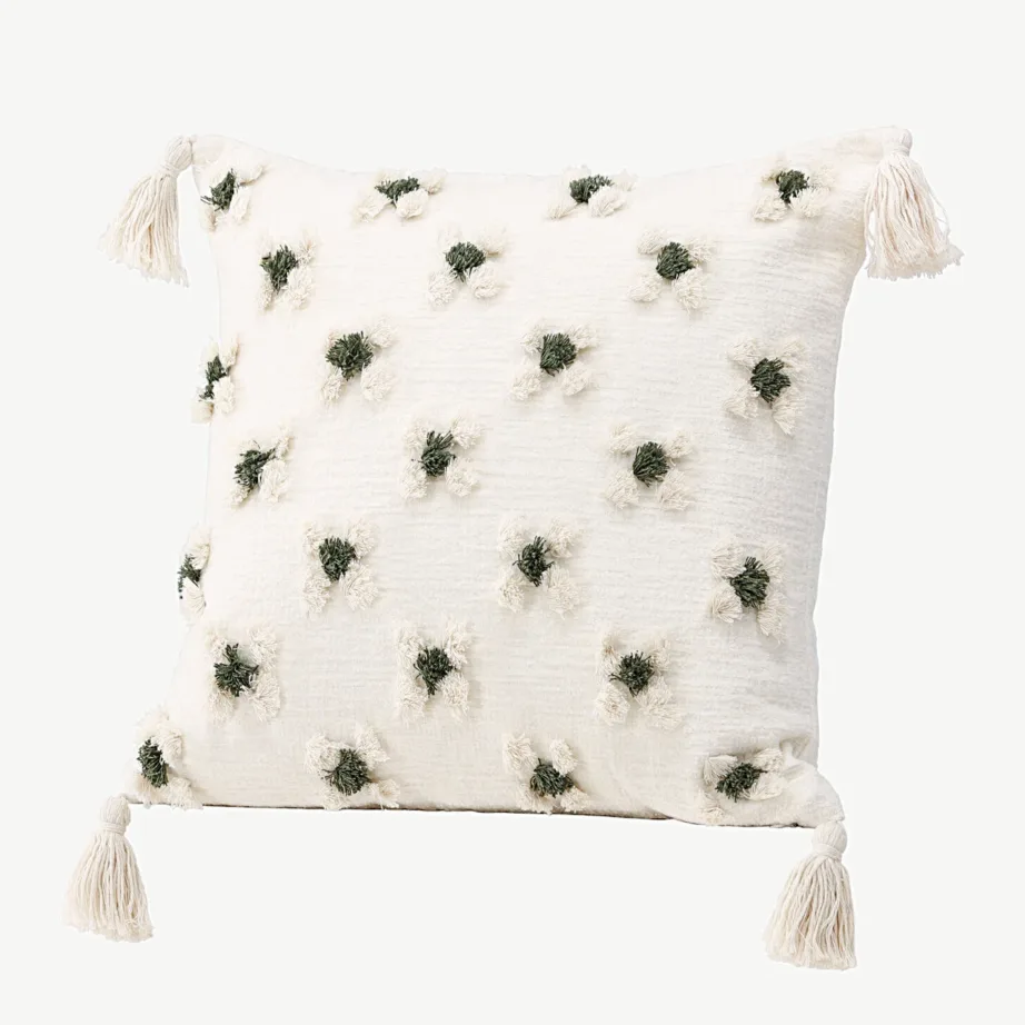 Valge dekoratiivpadjakate Millie (polüšeniil, 45 x 45 cm, tuttidega), 17048-501 – 3