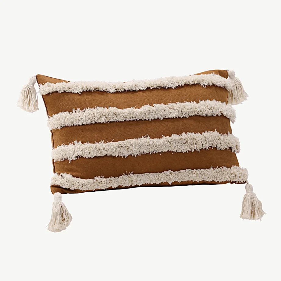 Elina pruun dekoratiivpadjapüür, kreemikasbeežid detailid, 30×50 cm, 17055-503 – 3