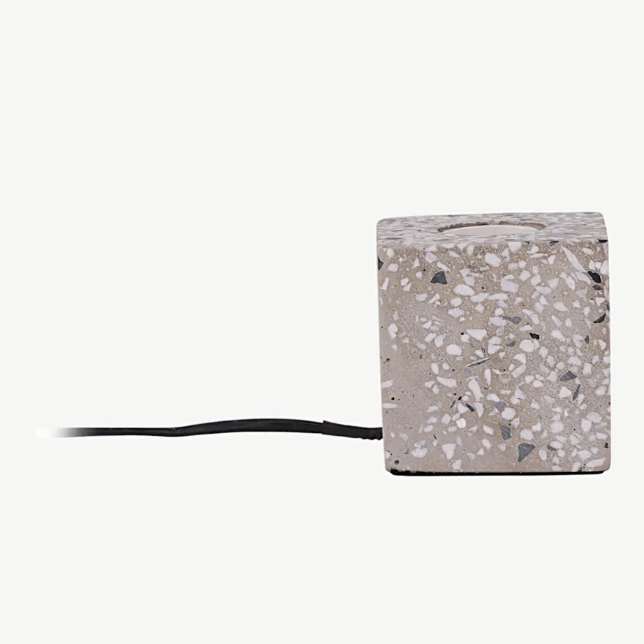 Terrazzo kuubikkerega lauavalgusti Rilche, valge klaas, 9×9 cm, 17065-001 – 2