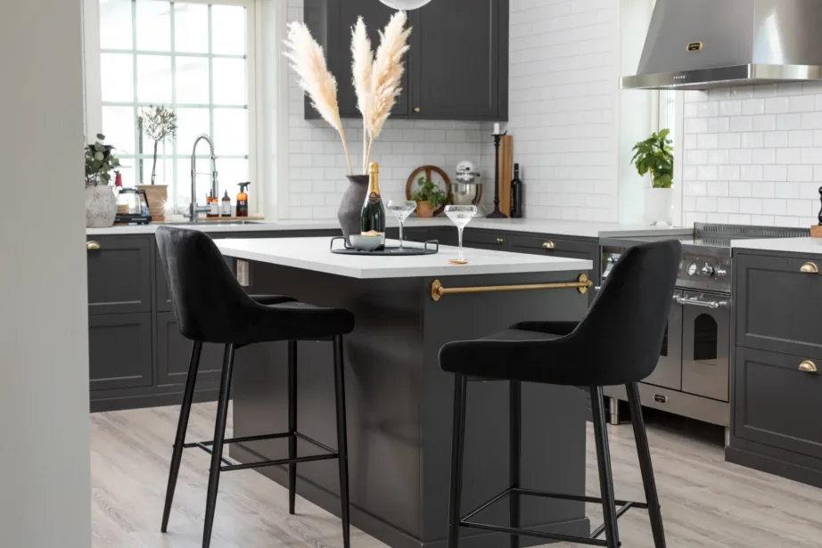 Plaza mustast sametist baaritool (pulbervärvitud terasjalad), 17704-888 – 8