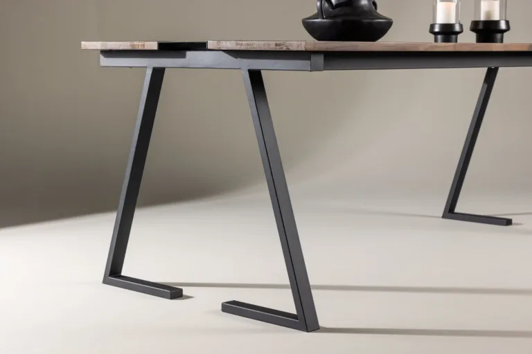 Jakarta tiigipuust söögilaud musta metallist detailiga, 200x90 cm - 18004-680