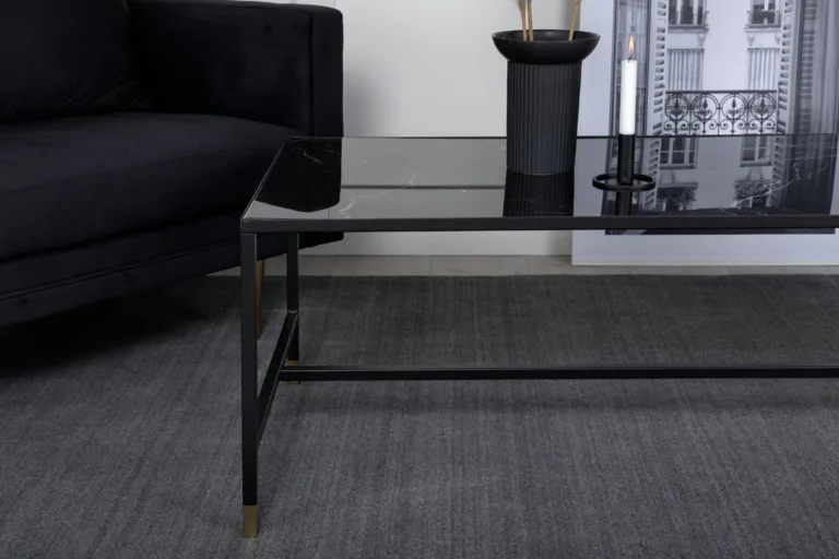 Mustrilise klaasplaadiga musta viimistlusega diivanilaud Dipp, messingudetailidega (130 × 60 cm) - 18033-458