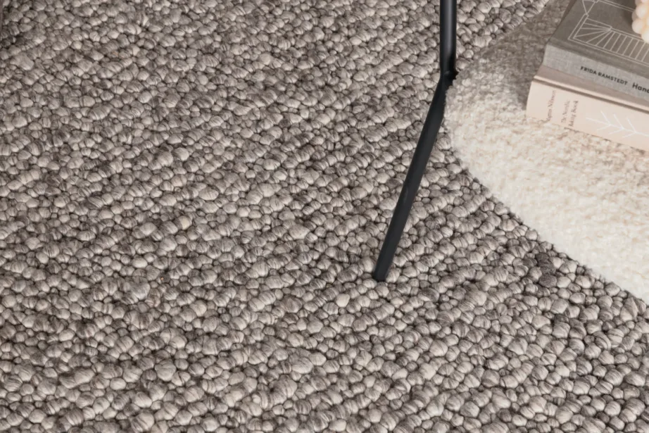 Käsitsi kootud helehall villavaip Jajru, 200 × 300 cm (vill ja viskoos), 18037-331 – 4