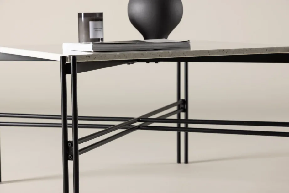 Razzia diivanilaud valgest terazzost, musta terasraamiga, 75 × 75 cm, 18037-680 – 2