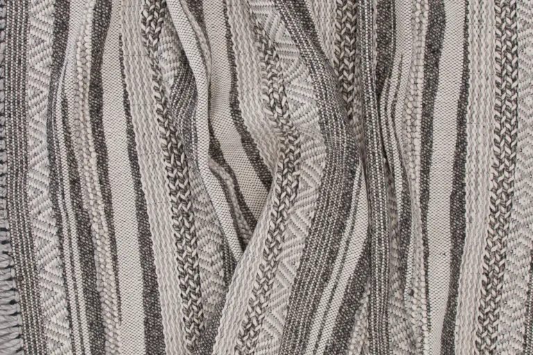 Lamedalt kootud tumehall-valge villavaip Alwar, 200x300 cm - 18042-385