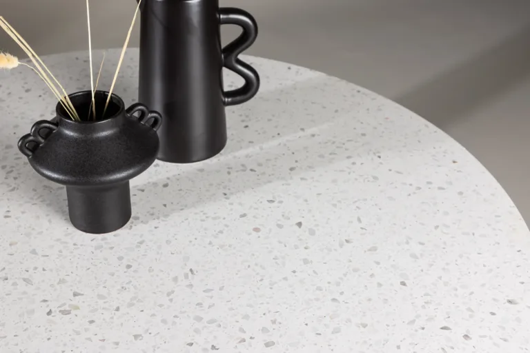 Ümmargune söögilaud Razzia valgest terrazzo'st musta terasraamiga, ø106 cm - 18042-680