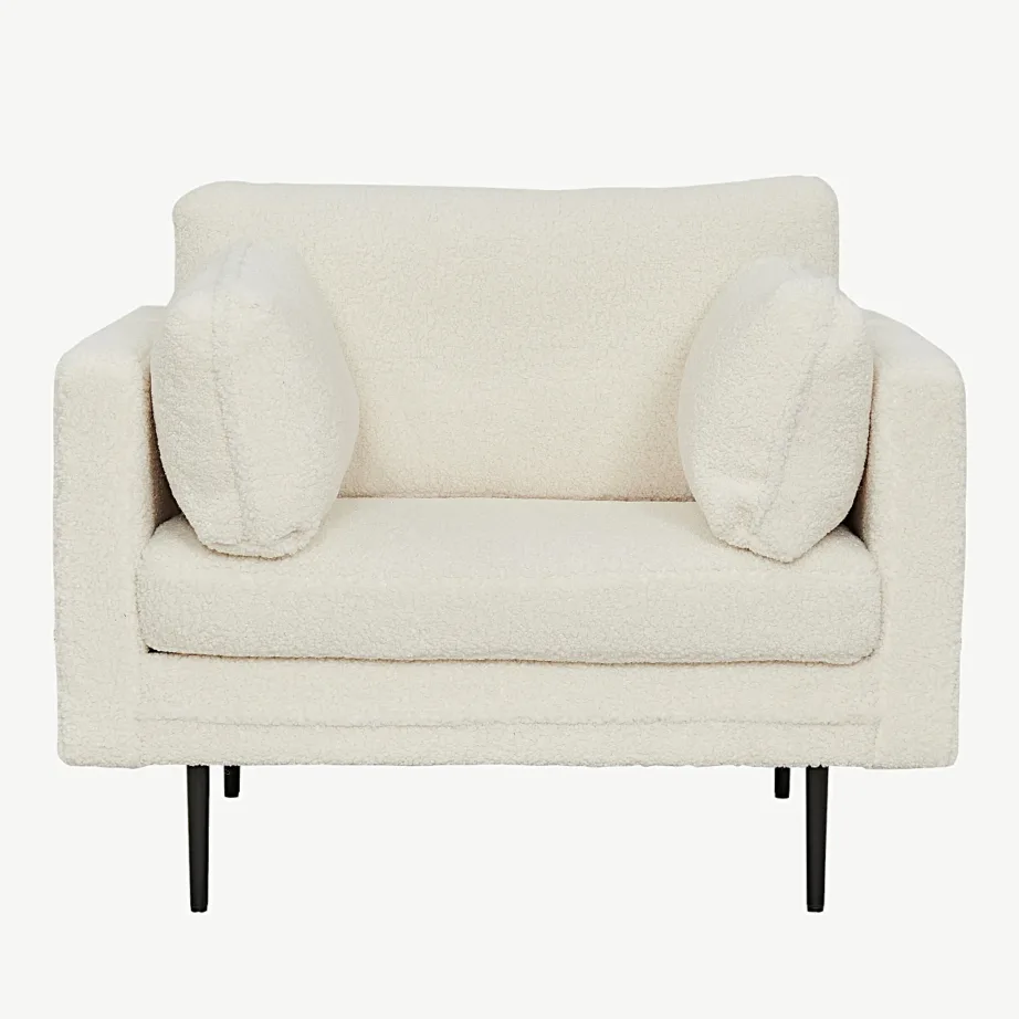 Valge buklee kangaga tugitool Boom mustade metalljalgade ja dekoratiivpatjadega, 18046-000 – 2