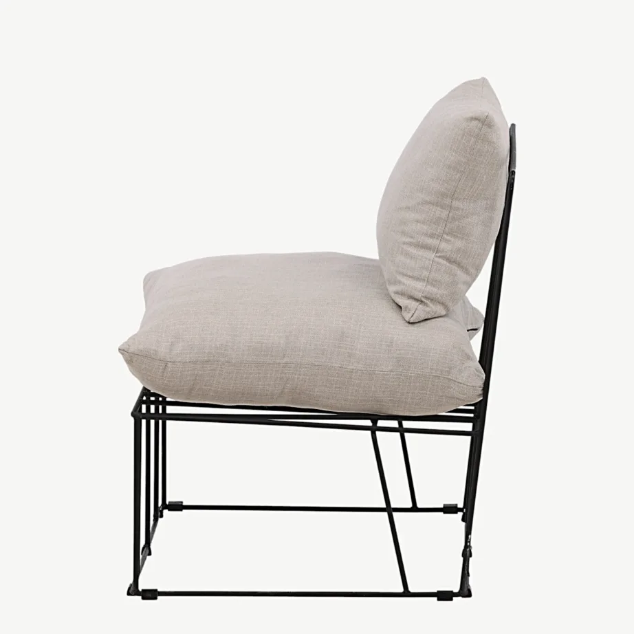 Beež polüesterlinase kangaga tugitool musta metallraamiga Livonia, 18048-110 – 7