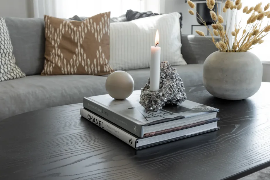 Must spoonviimistlusega sohvalaud Dipp messingdetailidega, 120 × 60 cm, 18104-188 – 7