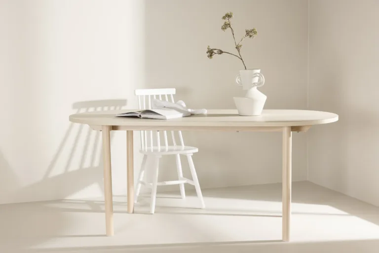 Valge peitsiga ovaalne söögilaud Andy, MDF-plaadist ja terasjalgadel, 180 x 90 cm - 18905-130