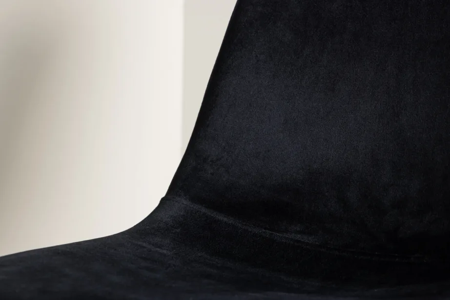 Mustast sametist Polar söögitool mustadel metalljalgadel, 19912-888 – 11