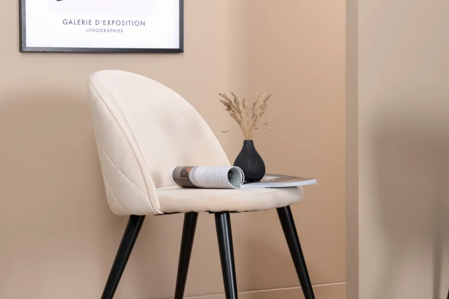 Beežist velvetkangast söögitool mustade terasjalgadega, 19925-880 – 10