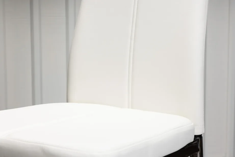 Valge kunstnahast söögitool Pastill hõbedaste terasjalgadega, 19936-877 – 10