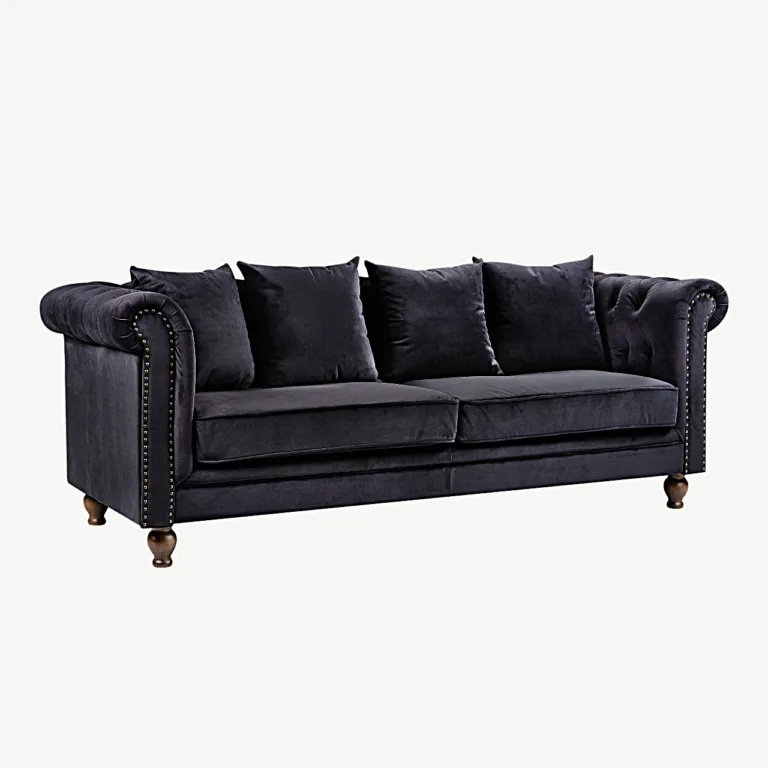 Mustast sametist Chesterfield'i 3-kohaline diivan Velvet (puidust jalgadega) - 19936-888