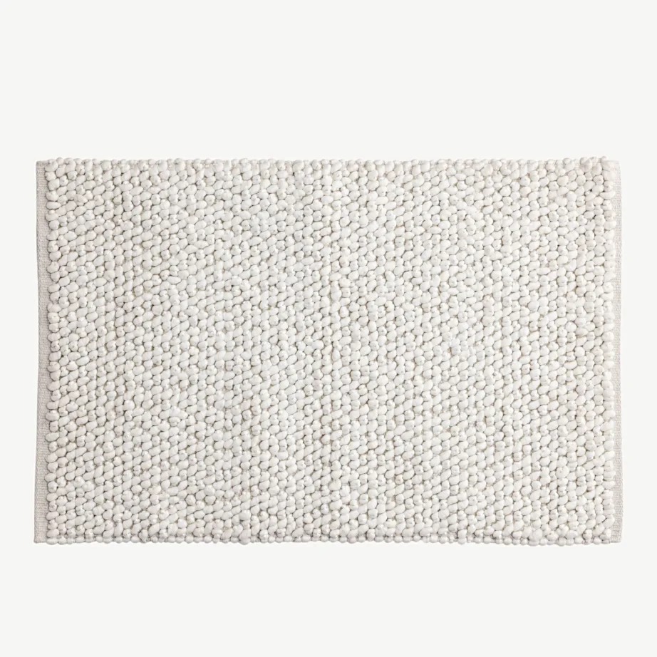 Valge käsitsi kootud vannitoavaip Wilmer, 50 × 80 cm, puuvill-polüester, 19954-101 – 2