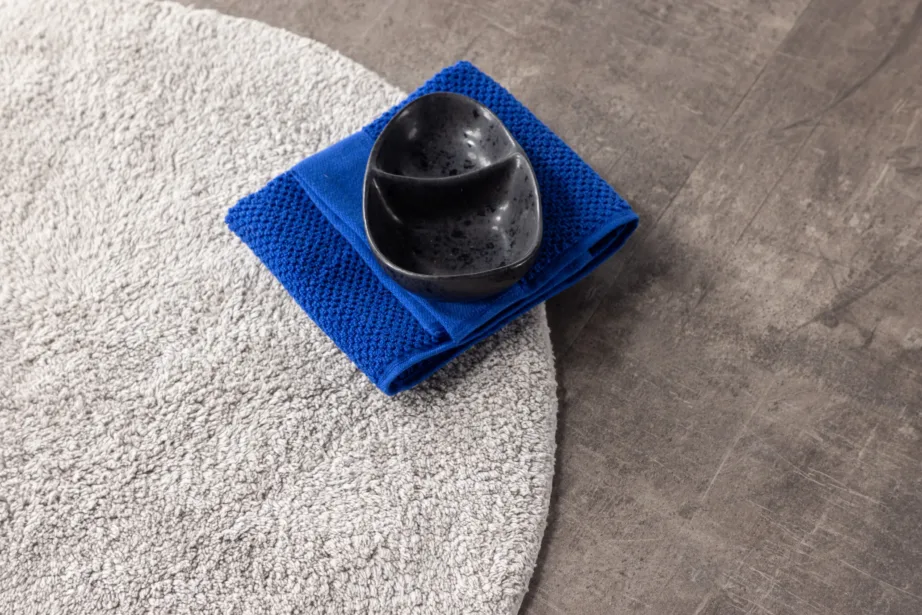 Ümmargune helehall puuvillane vannitoavaip Valle, ø60 cm, 19957-106 – 5