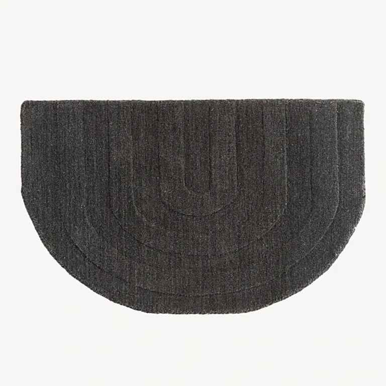 Poolümmargune villavaip Nora, süsimust, 50 × 80 cm - 19963-166