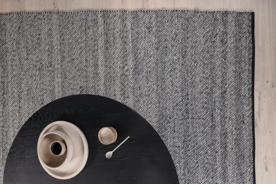 Käsitsi kootud hõbehall villavaip Ganga, 250 × 350 cm, 19971-371 – 3