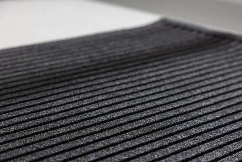 Bosse musta värvi kummist ja polüpropüleenist ristkülikukujuline uksematt, 60 × 90 cm, 19972-100 – 5