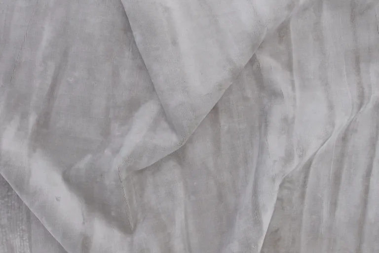 Hõbedane viskoosvaip Indra, 170 × 240 cm - 19972-331