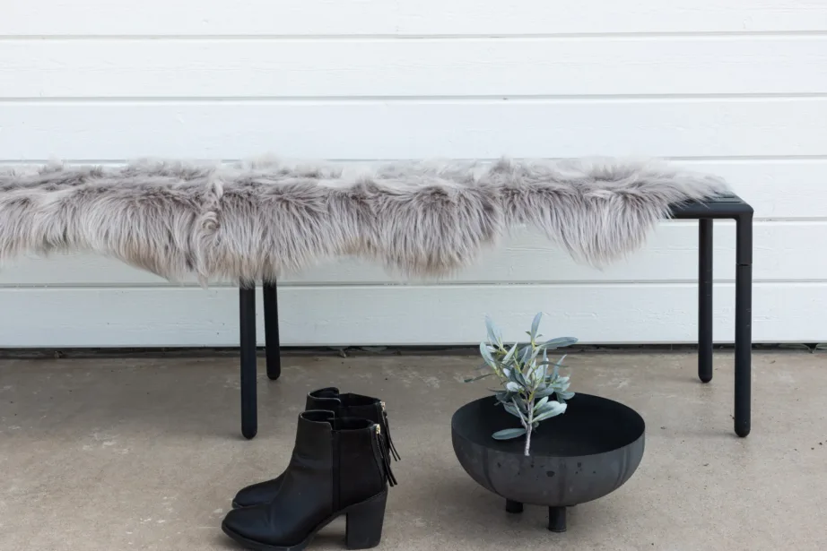 Hallist kunstkarusnahast pleed Katy (180 × 55 cm), 19993-165 – 2