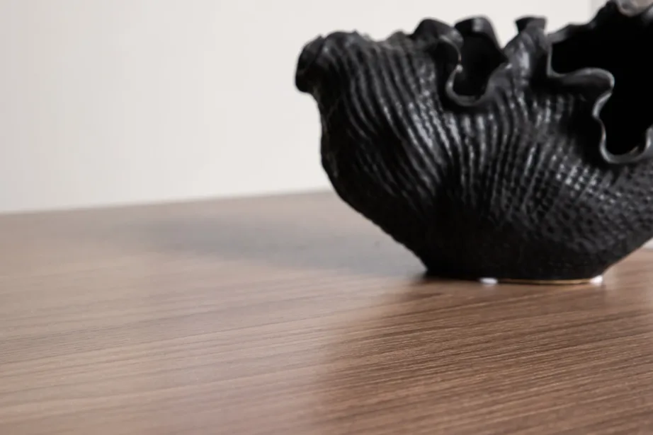 Pähklitooni söögilaud Tempe mustade metalljalgadega (140 × 80 cm), 19996-290 – 11