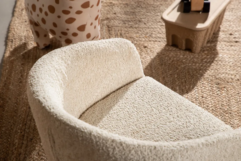 Laste tugitool Fluffy Kids – valge buklee-kangas ja mustad terasjalad, 19998-040 – 10