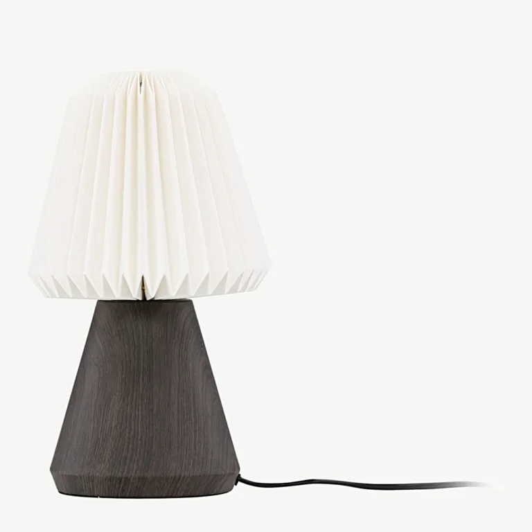 Pähklipuidust laualamp Fjällen, koonilise alusega, voltpaberist valge lambivarjuga, 33×20 cm - 20025-125
