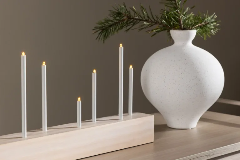 Valge peitsiga MDF-st advendiküünlajalg Kungsberget, 14 pirniga - 20047-130