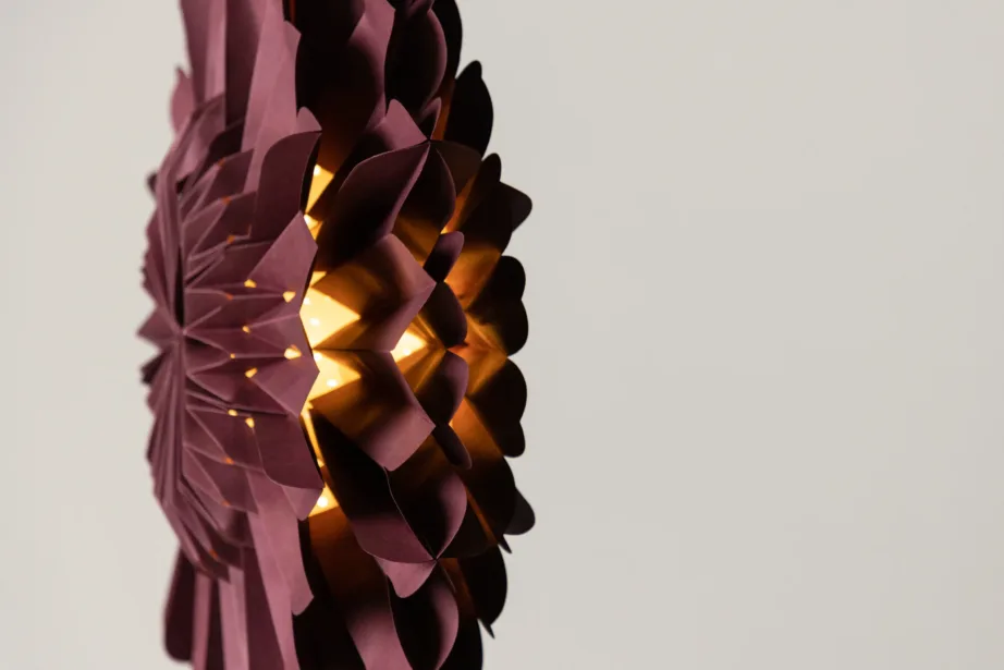 Tumedapunane paberist tähekujuline laelamp Järvsöni sarjast (ø60 cm, valge juhtmega), 20048-112 – 7