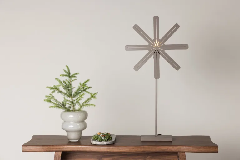 Tähekujuline mokkavärvi terasest põrandalamp Säfsen, 80 cm - 20051-125