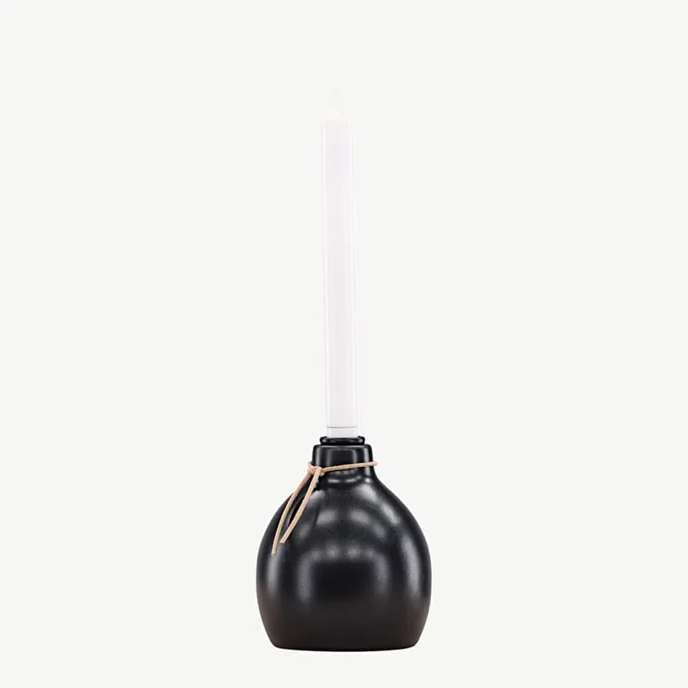 LED-küünlajalg Ulricehamni, mustast plastist, 32 cm - 20059-100