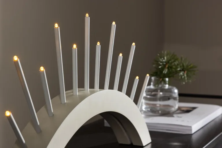 Valge peitsiga MDF-ist advendiküünlajalg Björnrike, 13 pirniga - 20066-130